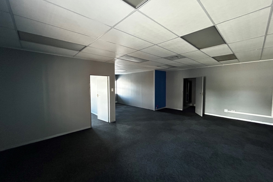 To Let commercial Property for Rent in Newton Park Eastern Cape